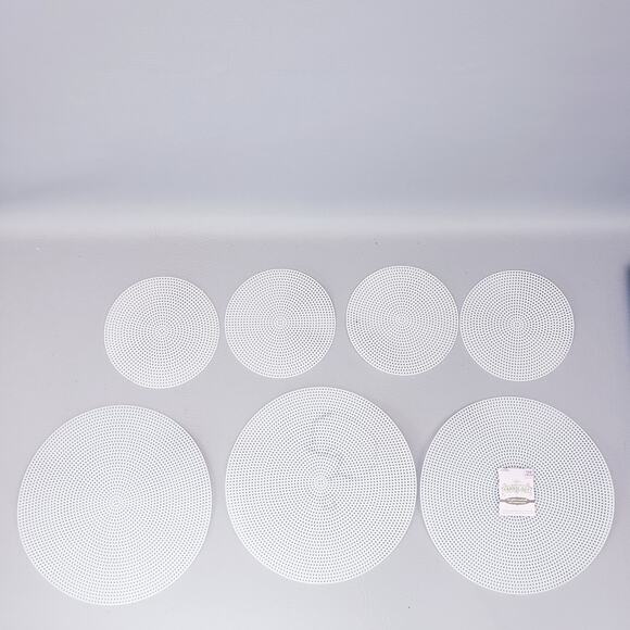 Lot of 17 Quick Count Plastic Canvas Sheets 7 Mesh 10.5" x 13.5" Multicolor - Picture 2 of 14